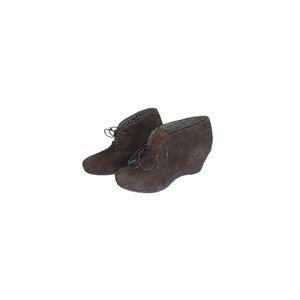 🆕 Clarks Brown Suede Lace Up Wedge Booties - Women’s Size 8
